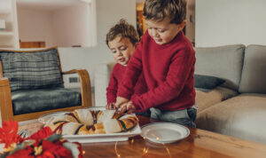 Día de Reyes: Ways to Surprise Your Family Back Home